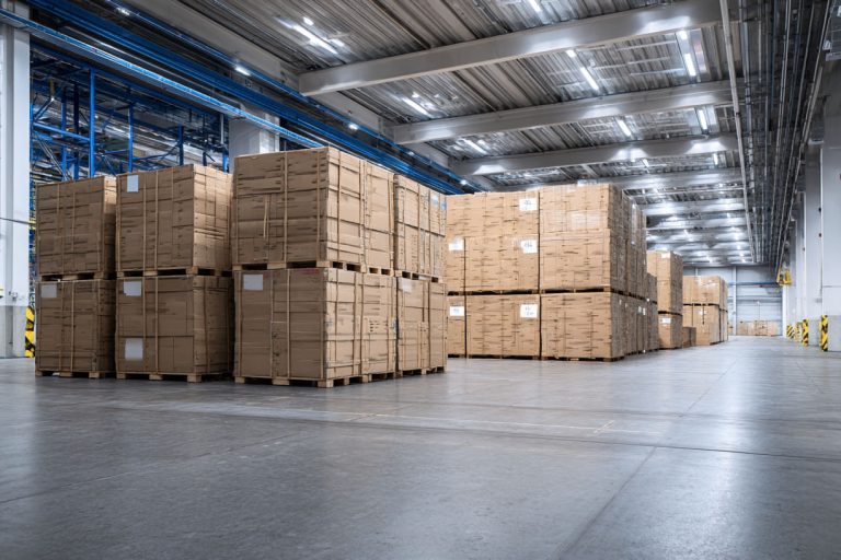 papkasser fra Polen til Danmark